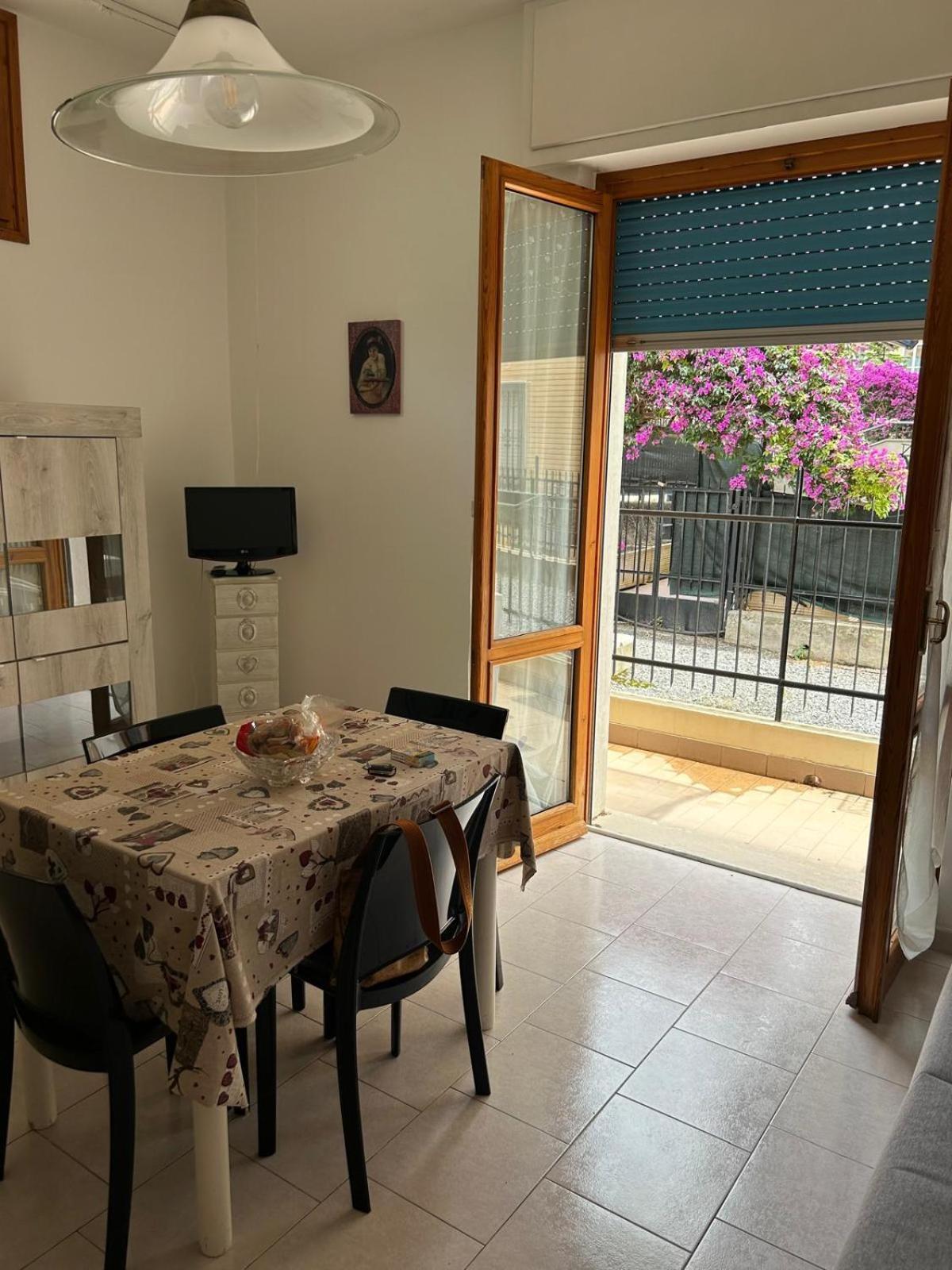 Casa Loea Apartment Лоано Екстериор снимка